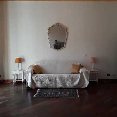 Florian Apartment *